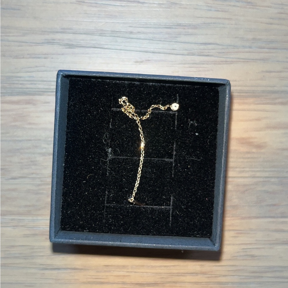 Catbird nyc DIAMOND GRECO LARIAT EARRING (SINGLE)